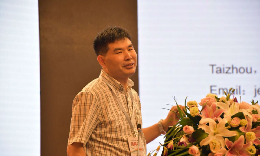 董事長(zhǎng)、技術(shù)總監(jiān)郭光耀先生代表公司參加第三屆中國(guó)增材制造產(chǎn)業(yè)創(chuàng)新峰會(huì)